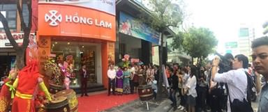 Tưng bừng jhai trương của hàng Hồng Lam 94 Nguyễn Văn Trỗi - Hồ Chí Minh
